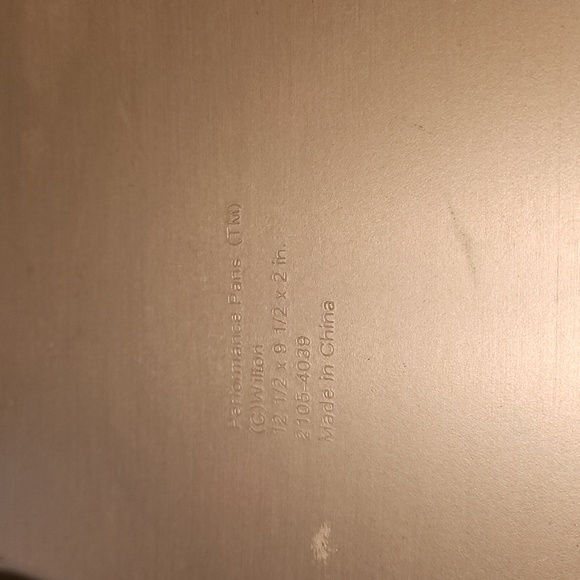 Wilton Perfect Paisley Curve-Shaped Cake Pan Set - Picture 9 of 13